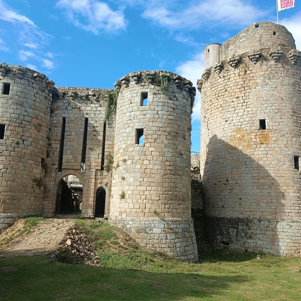 Tonquedec Castle 4