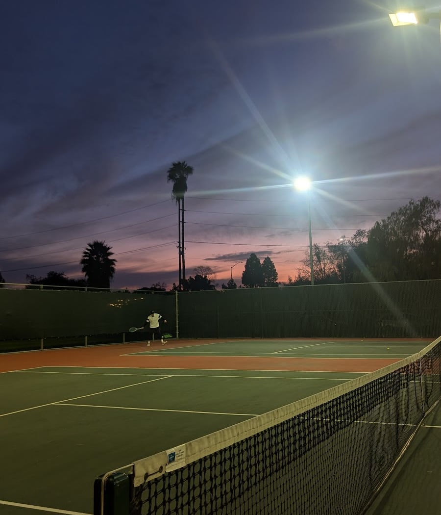 Pinewood Park Tennis Courts 2