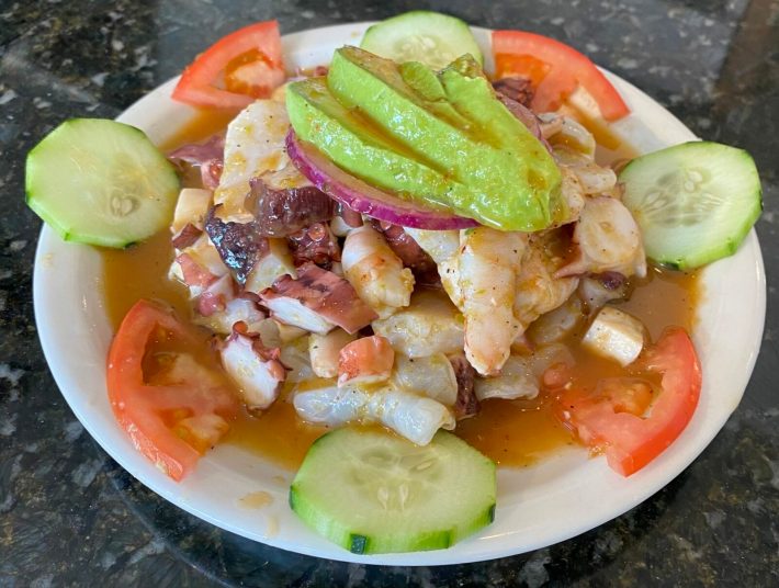 Mariscos El Chuy 1