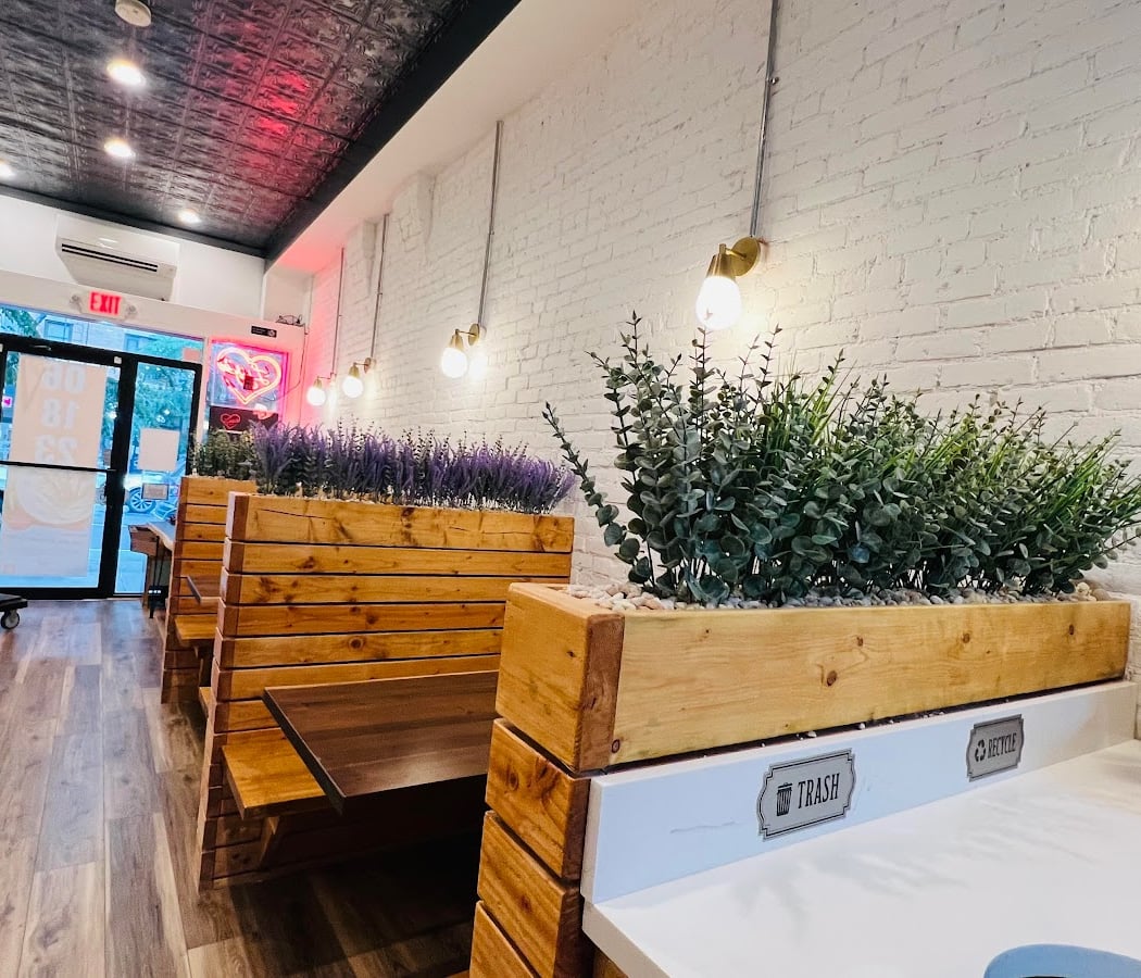 Lucy's Vietnamese - 649 Grand St 2