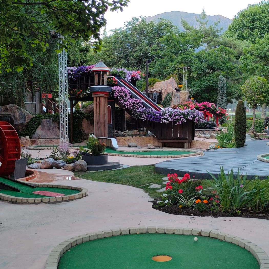 Mini Golf du plan d'eau d'Embrun 1