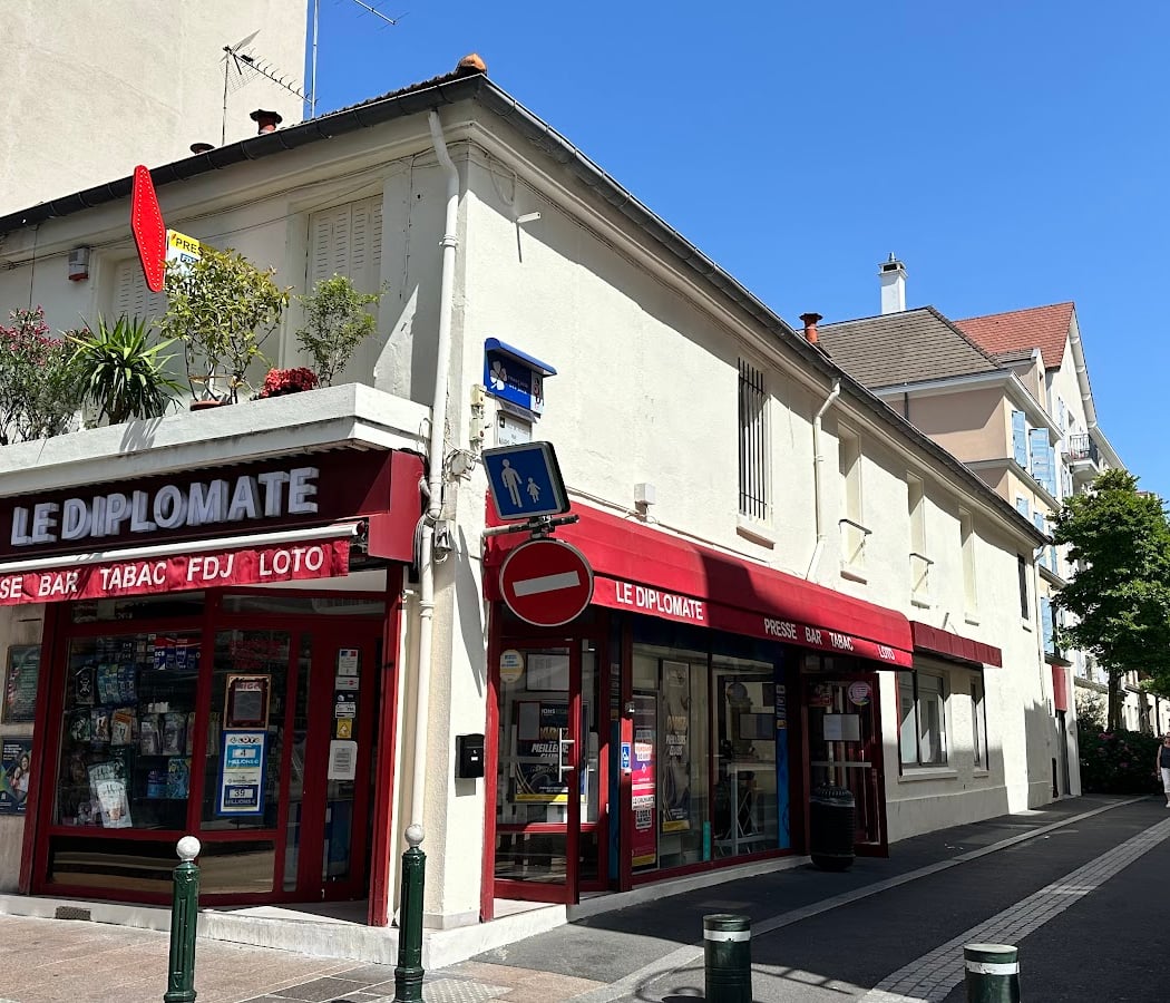 LE DIPLOMATE, TABAC, Bar, Brasserie, restaurant, FDJ, Presse et Vape 2