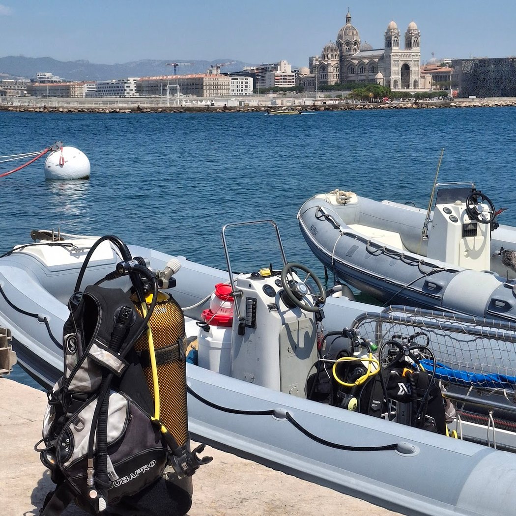 G.R.A.S.M Archaeological Research Submarine 1