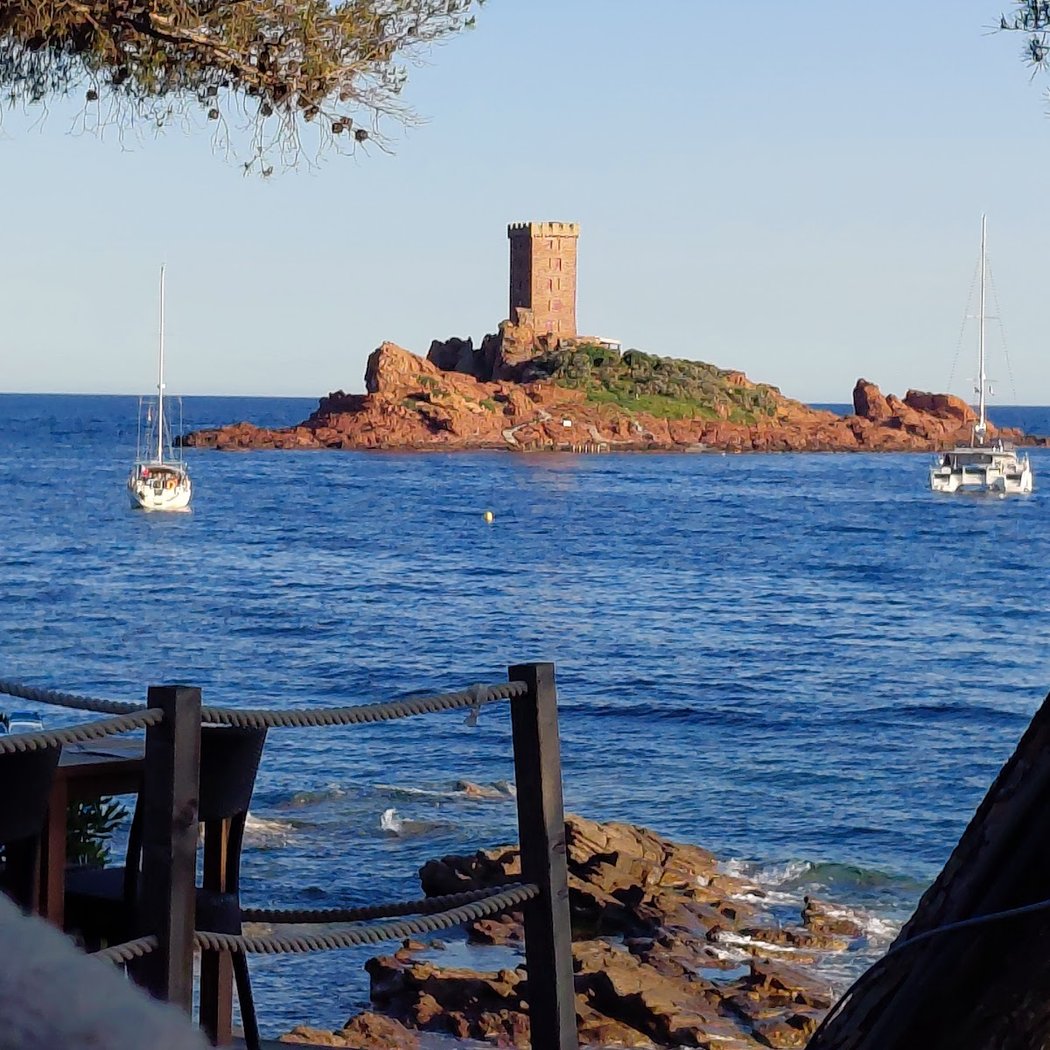 Restaurant La Plage De L'ile D'or 4