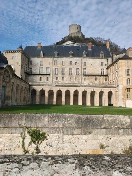 Visite guidée du château de La Roche-Guyon 2