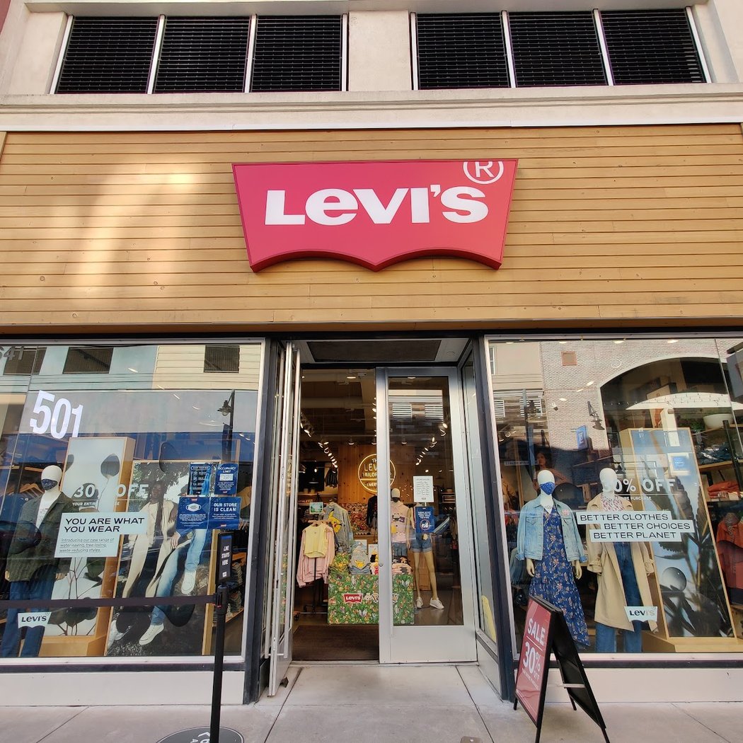 Levi’s Store 2