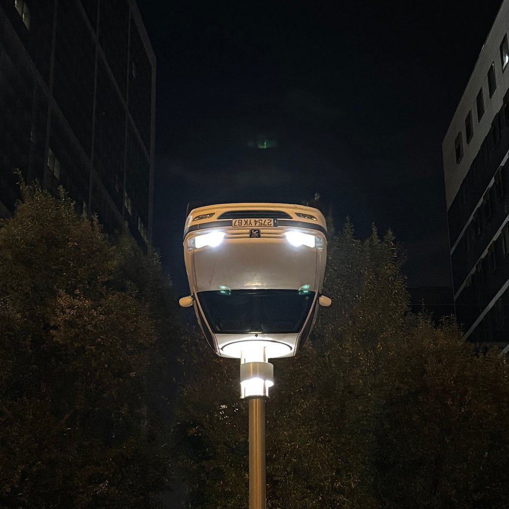 La Voiture Lampadaire de Benedetto Bufalino 1