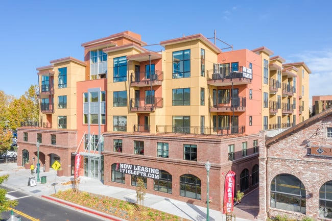 1716 Lofts 1