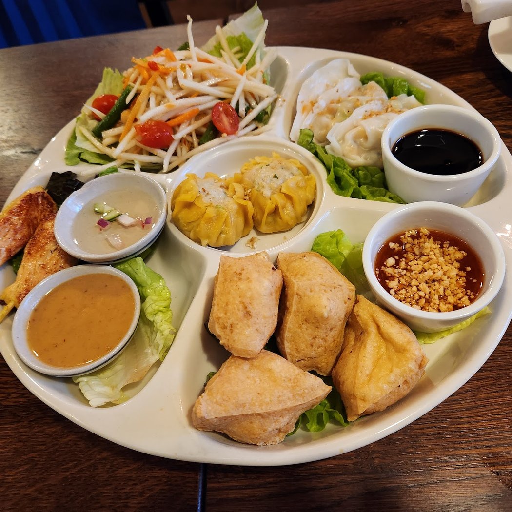 MEE THAI CUISINE 3