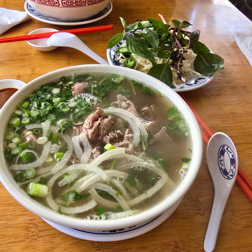 Dac Phuc Restaurant 1
