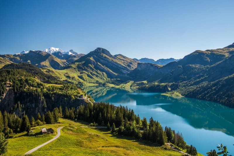 Lac de Roselend 1