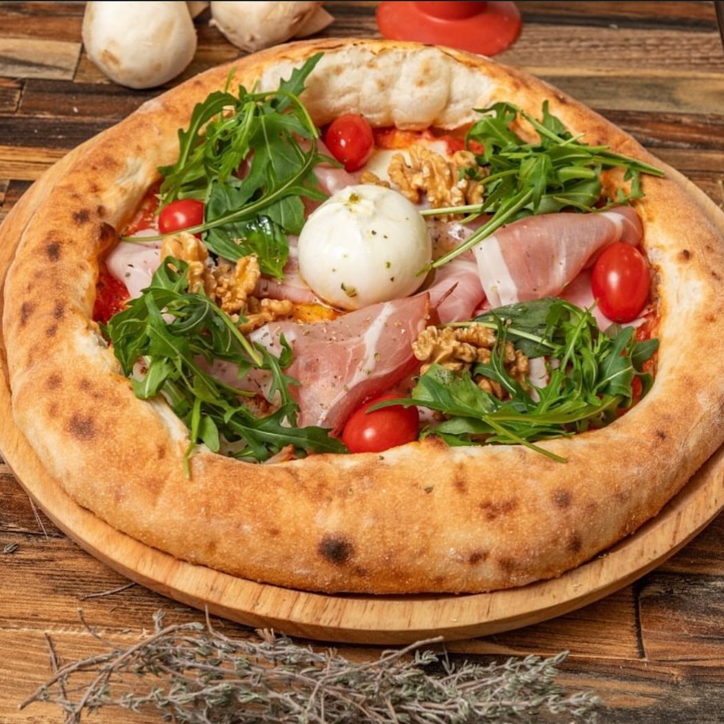 Louizza Pizza 3