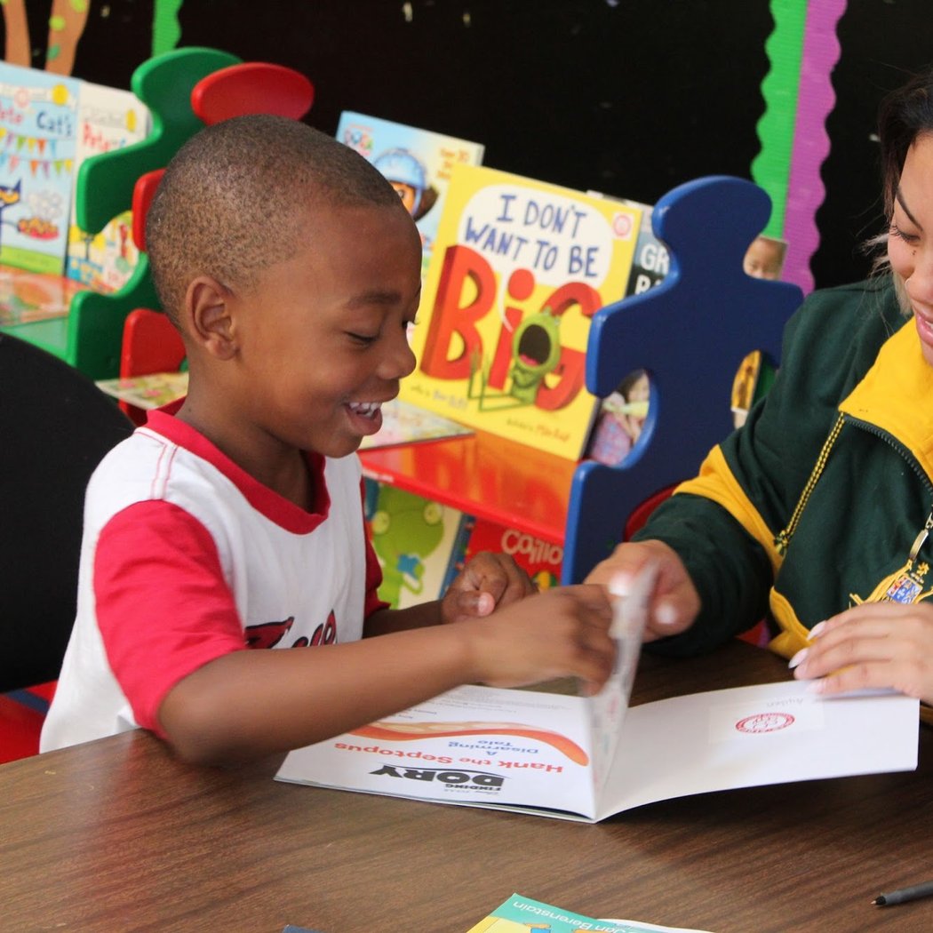 Read-Aloud Volunteer Program 1
