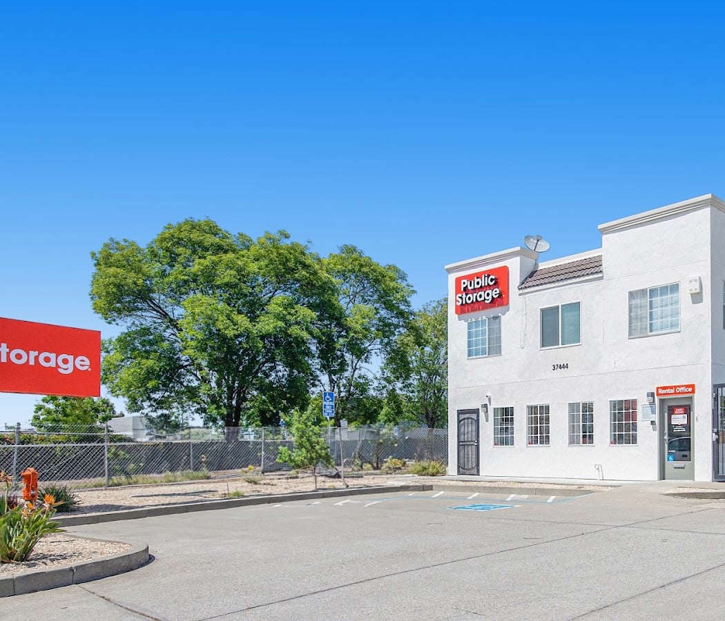 Public Storage 2