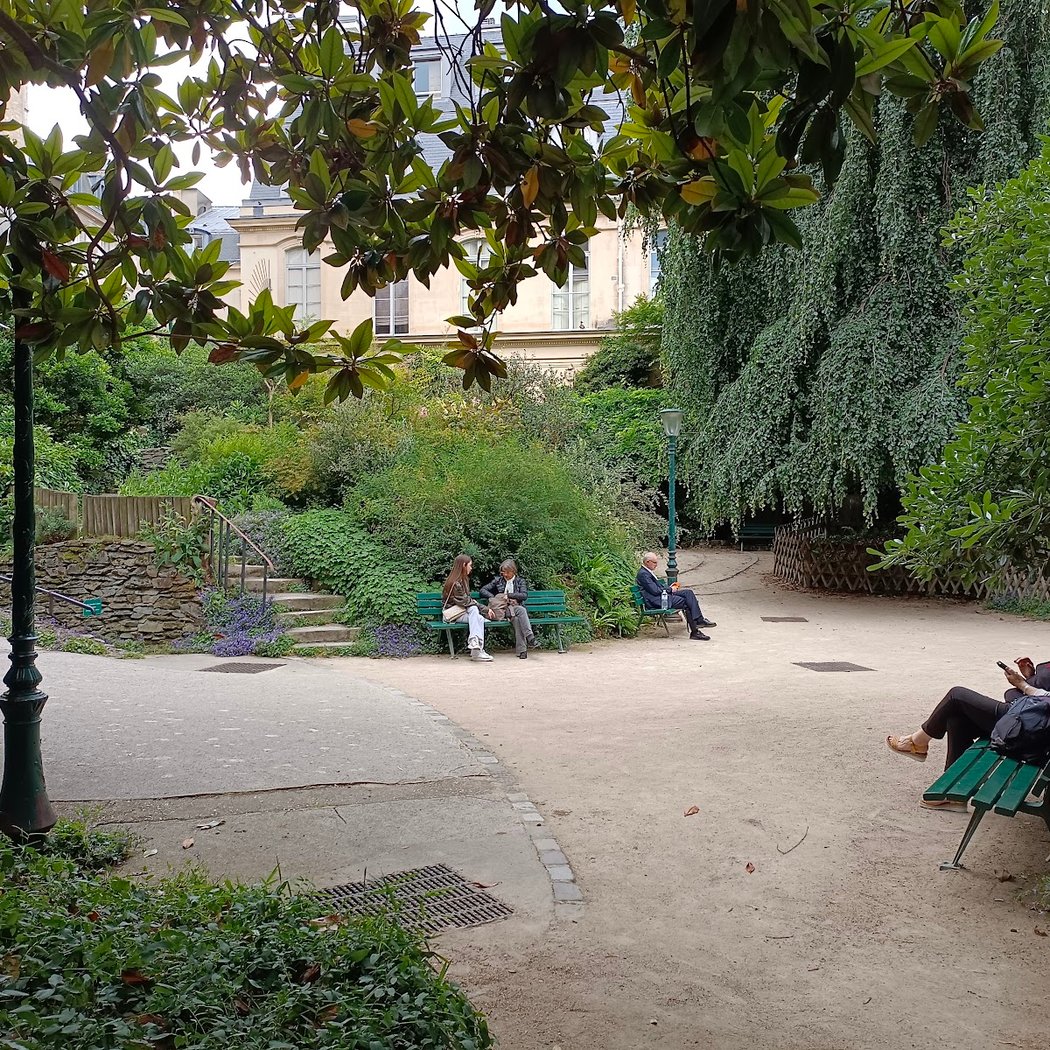 Square Roger-Stéphane 2