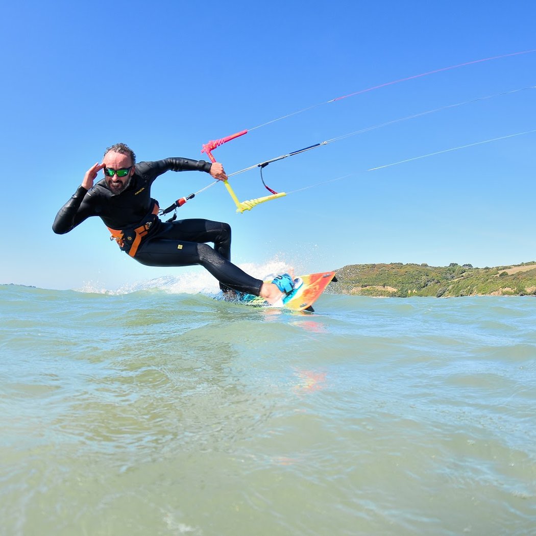 Kite's Cool École De Kitesurf Et Wingfoil Bretagne, Super School Located Opposite Du Spot 2