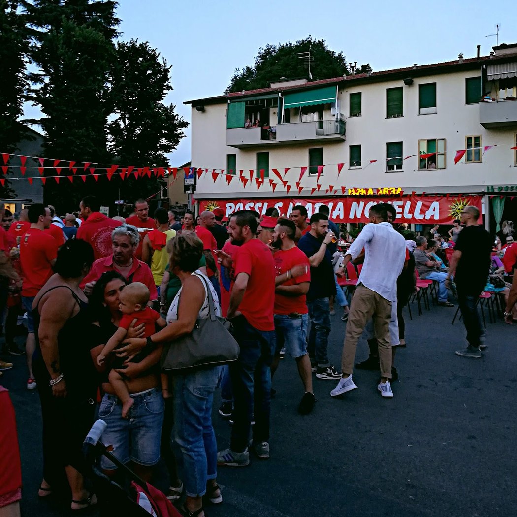 Piazza dell'Isolotto 2