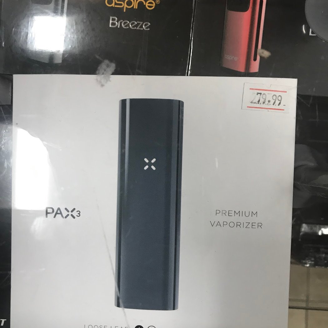 Discount liquor & cigarette 2