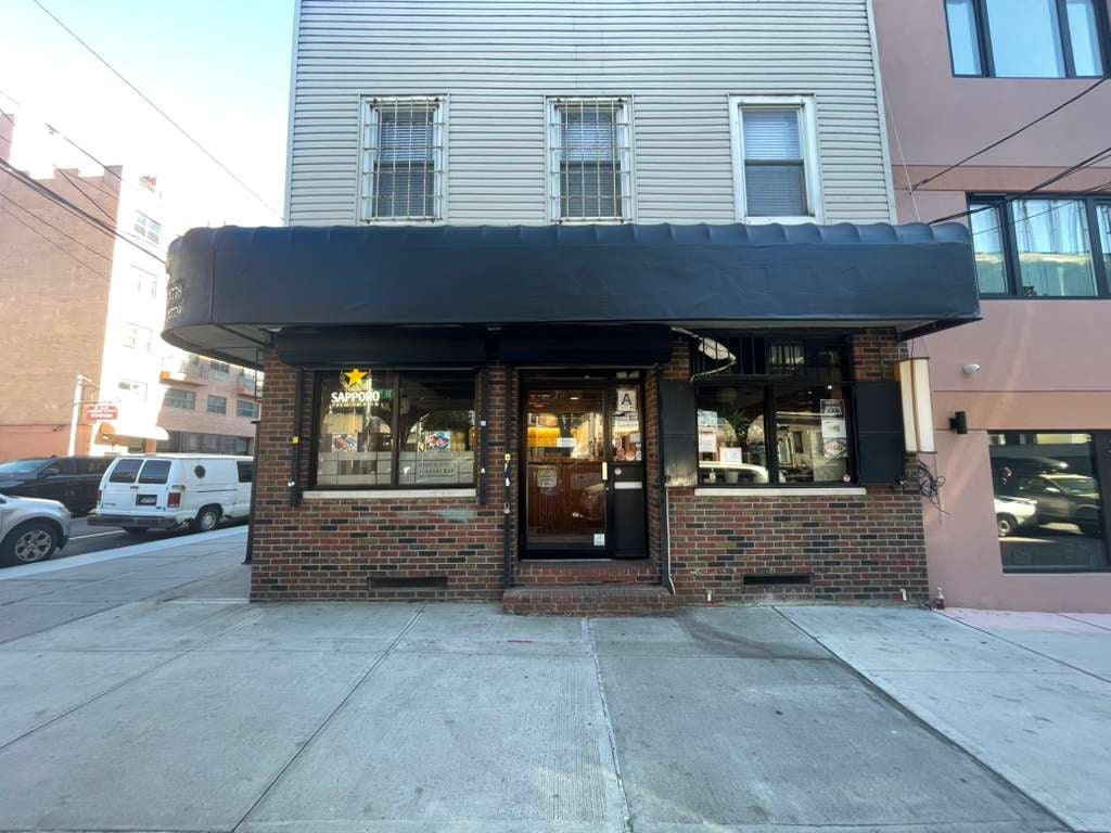 Yanagi Sushi & Ramen 2