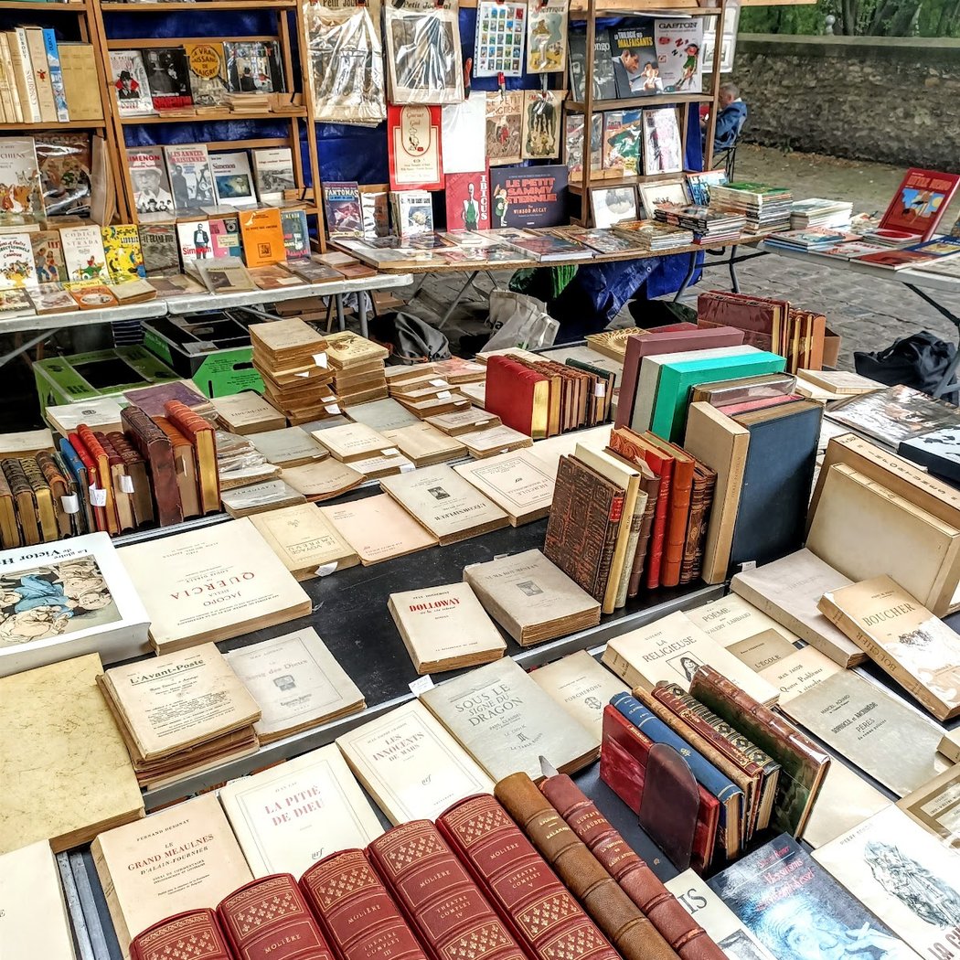 Old and Used Book Market George Brassens 1