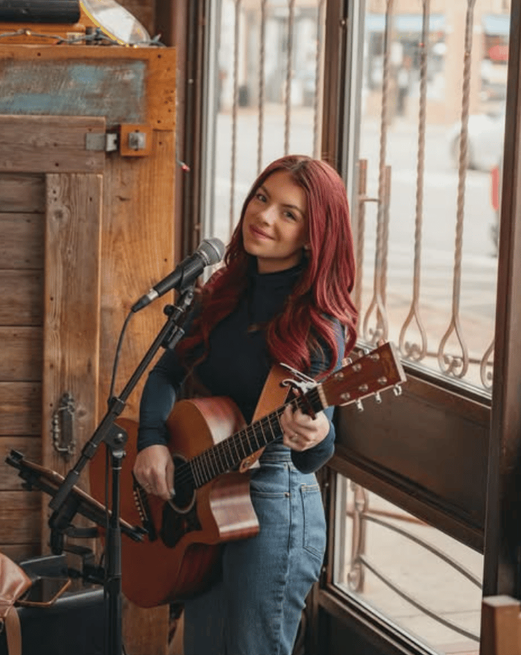 Valentine's Day Weekend: Live Music ft. Paris Ray 1