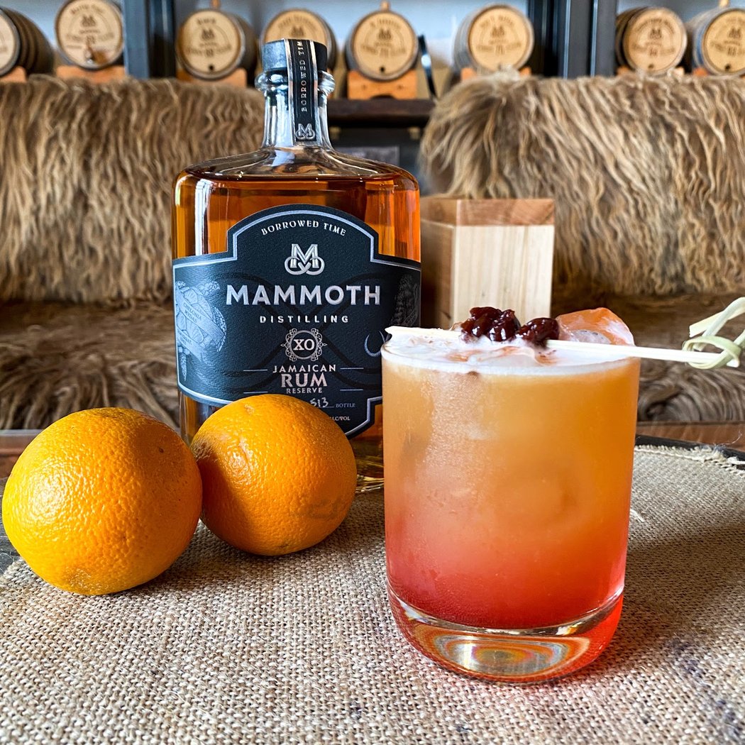 Mammoth Distilling Cocktail Lounge 1