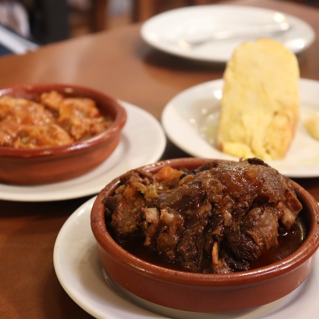 Bodeguita la parihuela 3