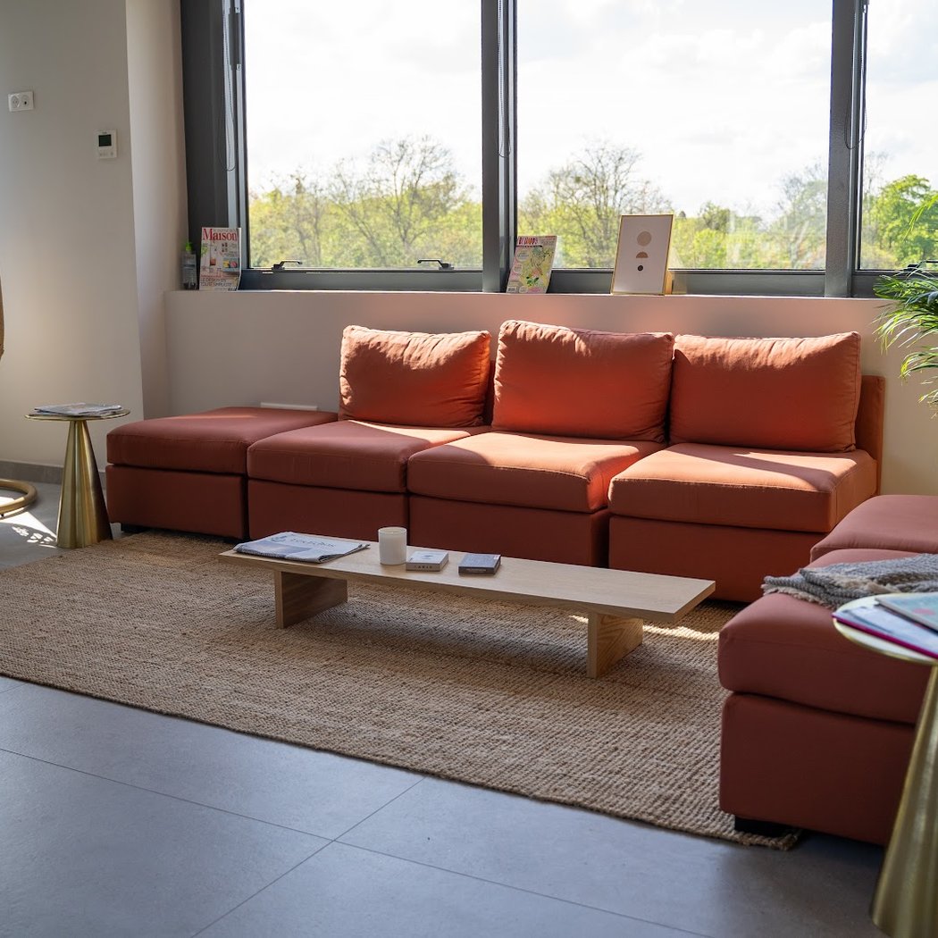 Coworking Co'loc - Bureaux, Coworking Et Salle De Réunion. 1
