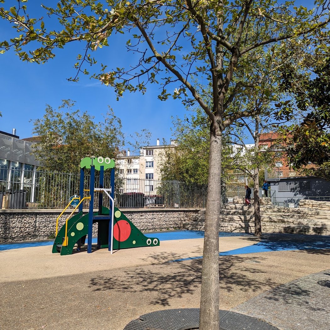 Henri Barbusse Playground 2