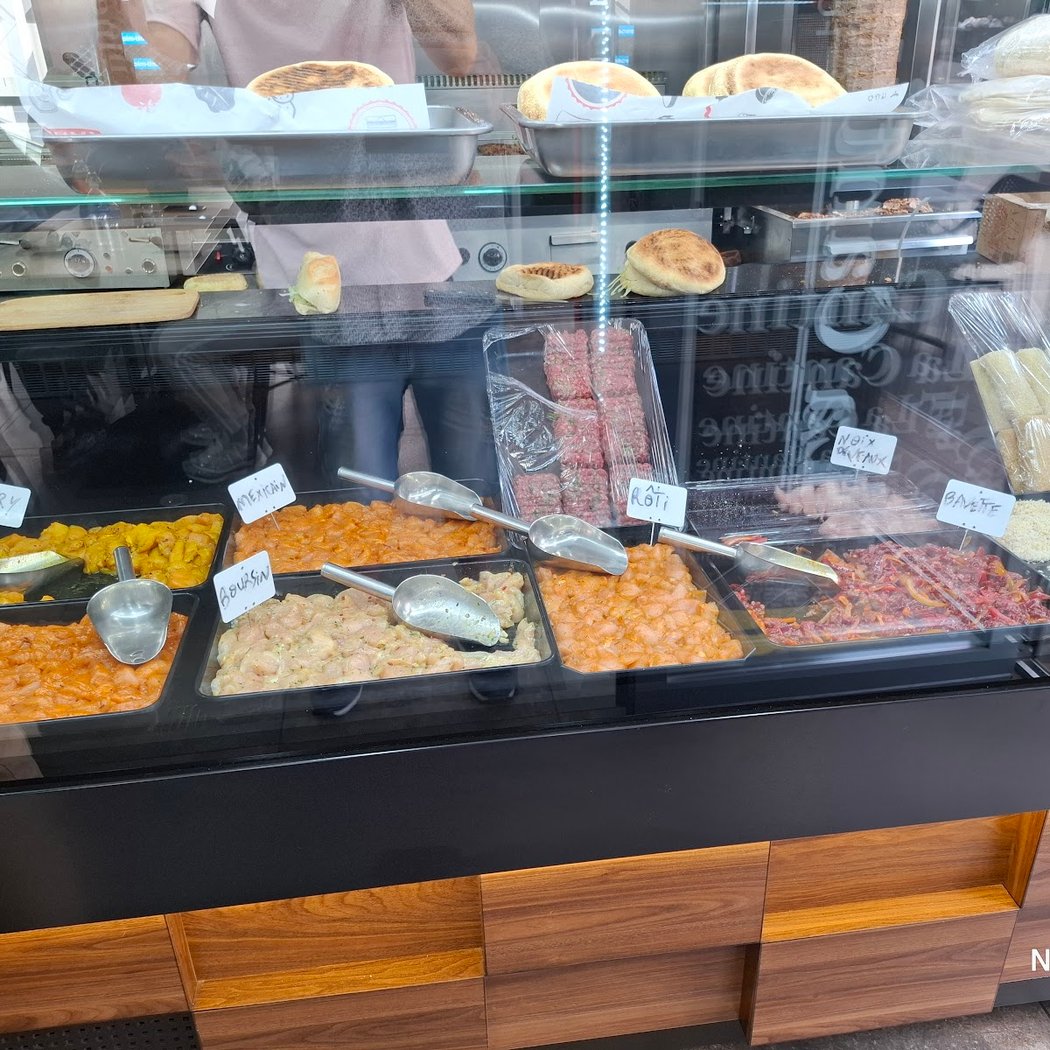 LA CANTINE 2
