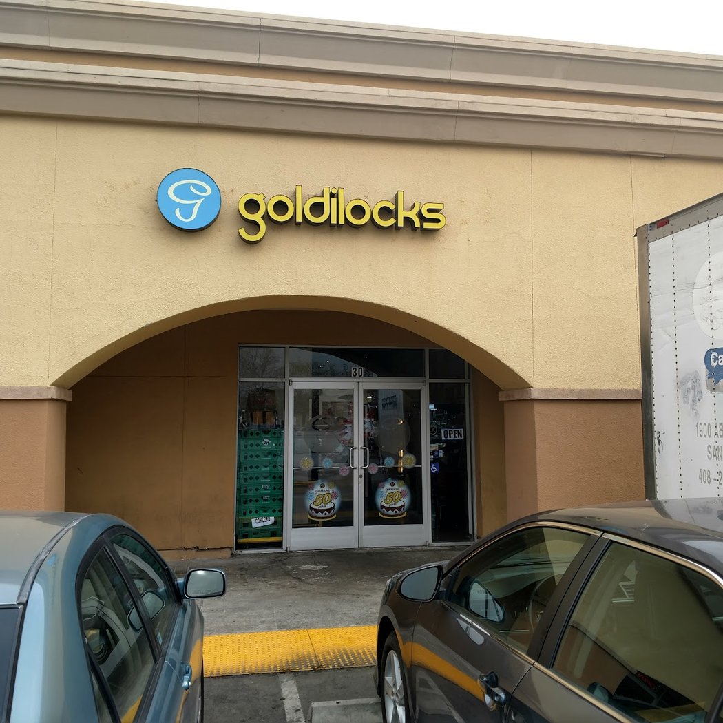Goldilocks Bakeshop and Restaurant 2