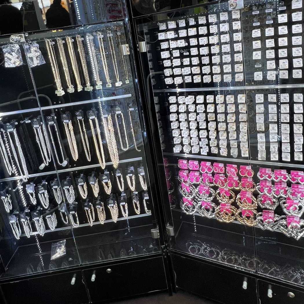 Ruwa Beauty Supply 3