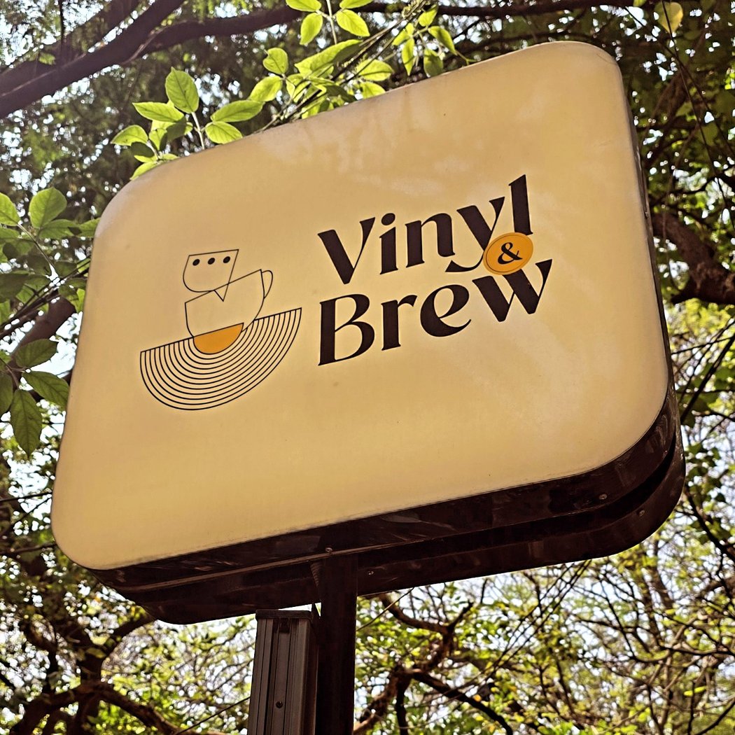 Vinyl & Brew 3