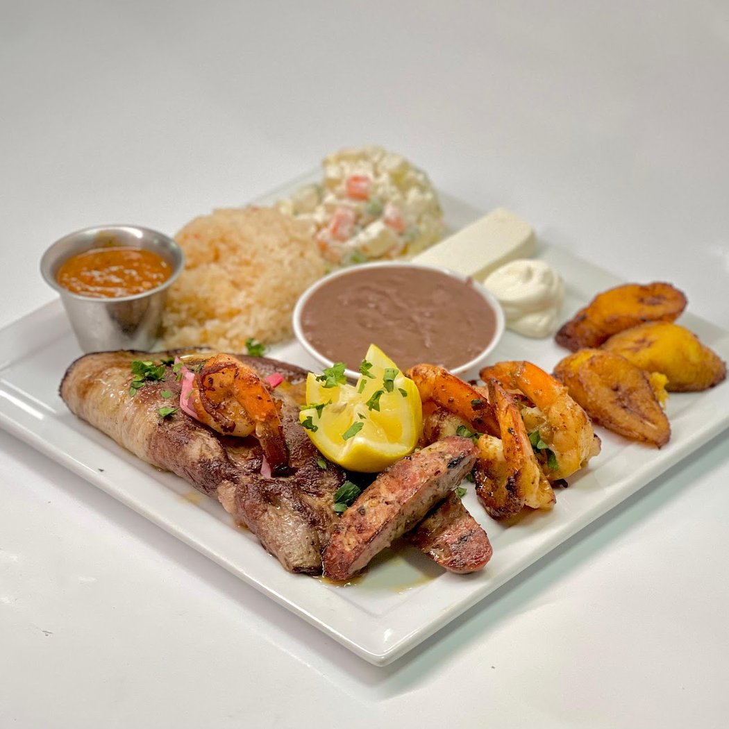 Antojitos Guatemaltecos 1