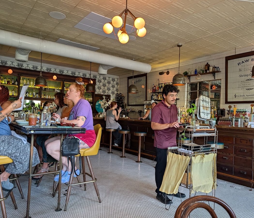 Hillside Farmacy 3