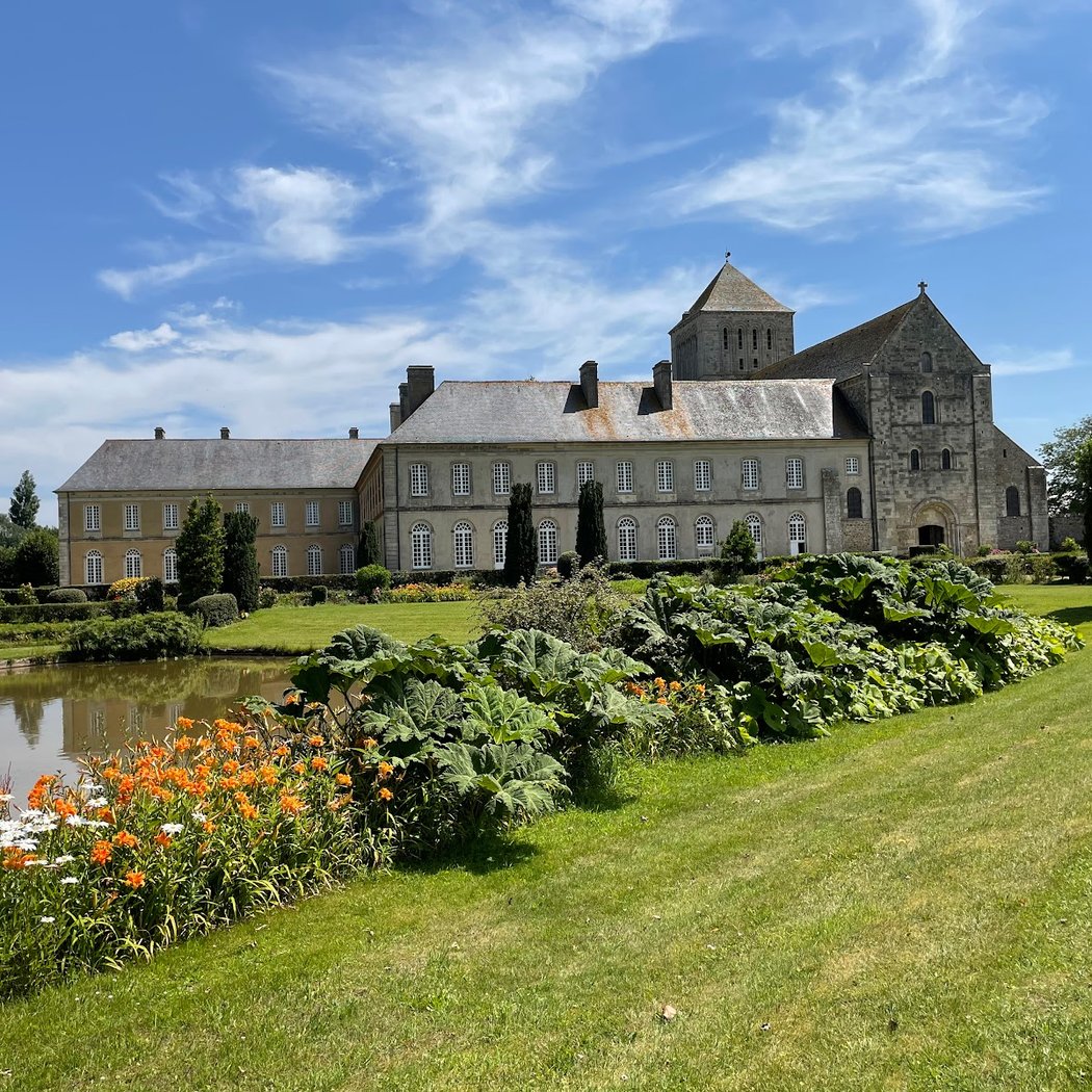 Aux Marches du Palais 2