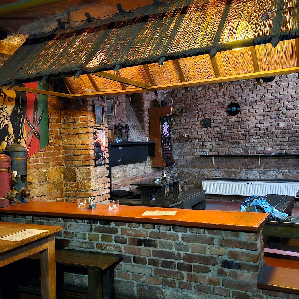 Bondy Bar 2