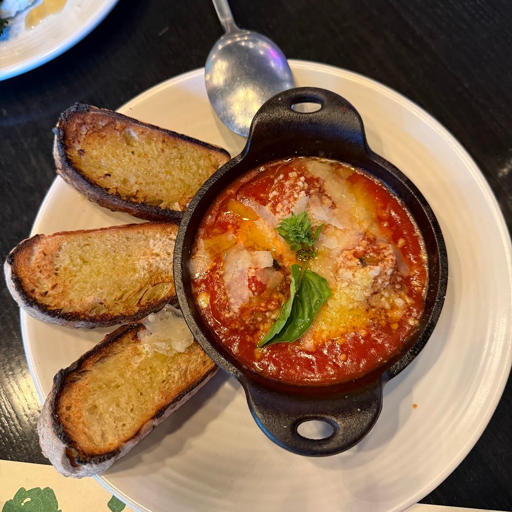 Weekly Trivia Night at Pizzana 3