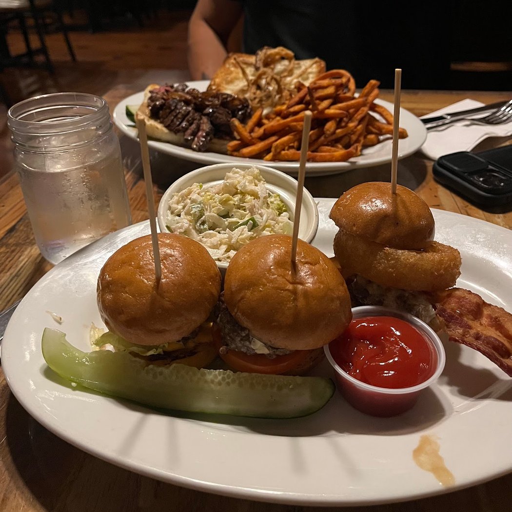 The Hideaway Kitchen & Bar 2