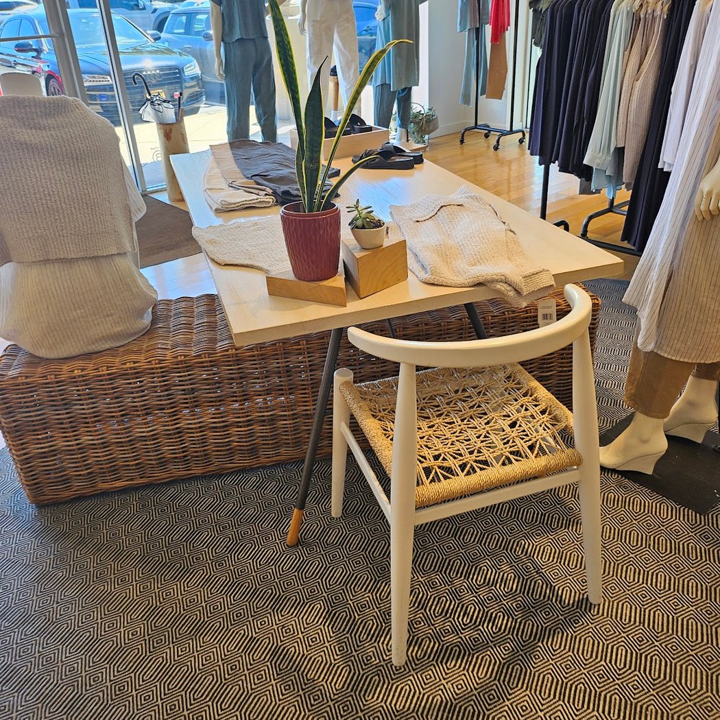 EILEEN FISHER 1