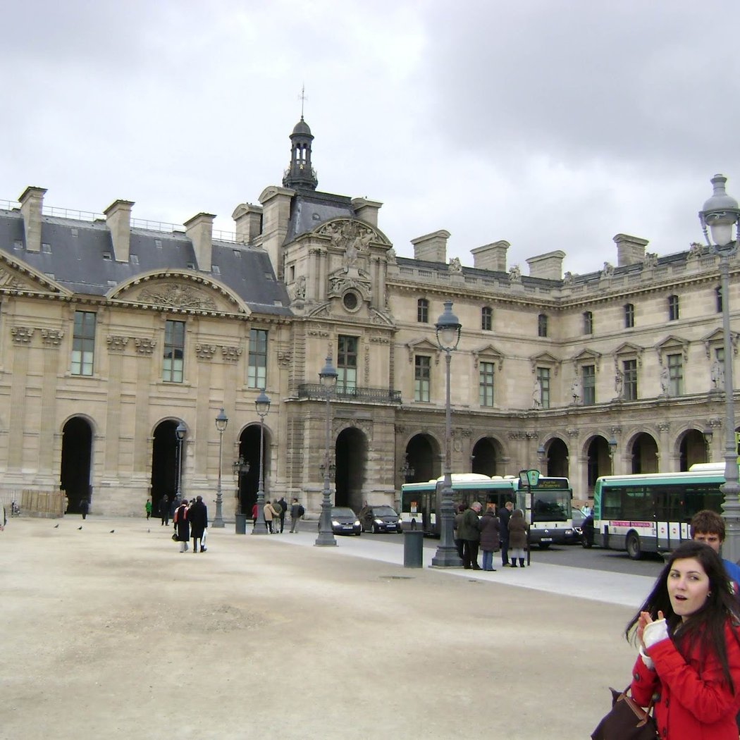 Pl. du Carrousel 2