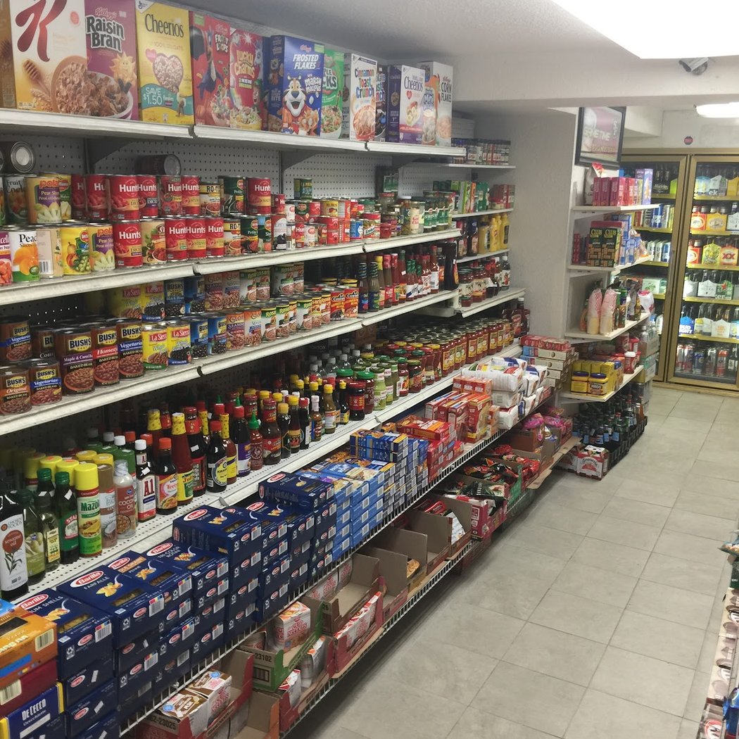 J & W Market 3