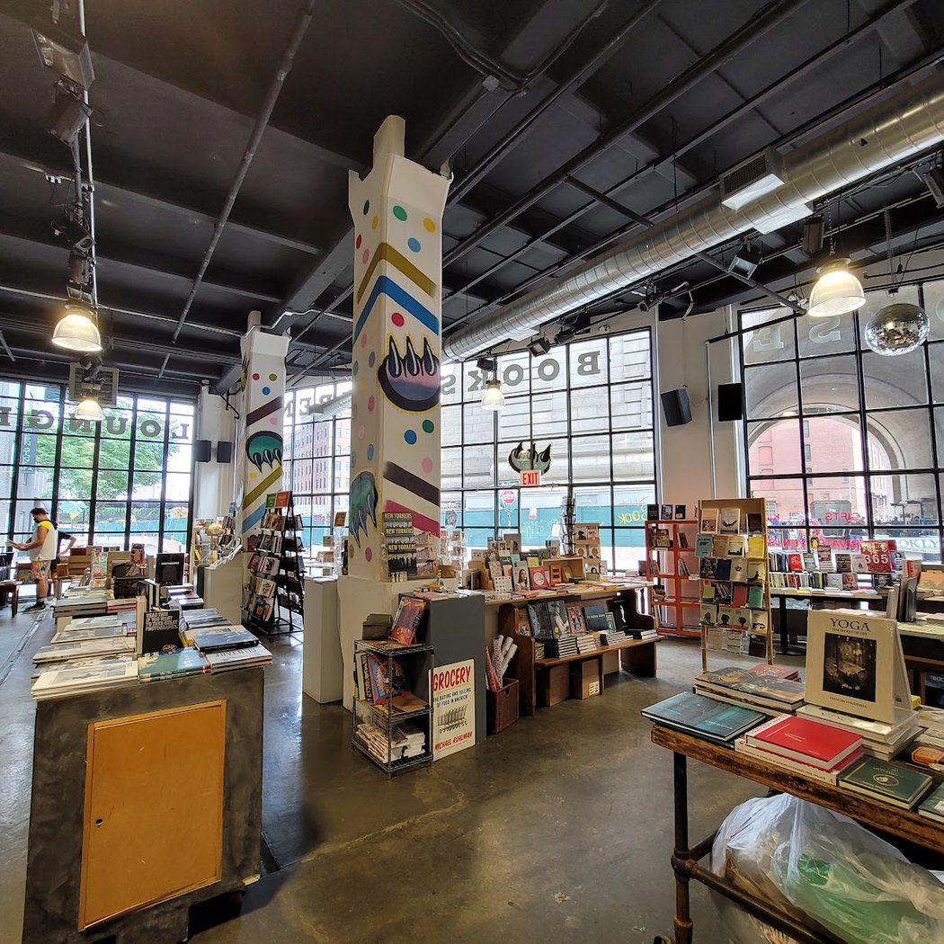 Storytime at Powerhouse Books 3