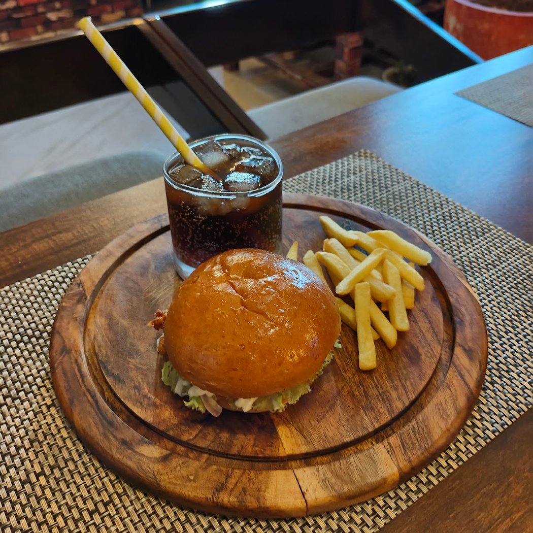 Ninan's Steakhouse 2