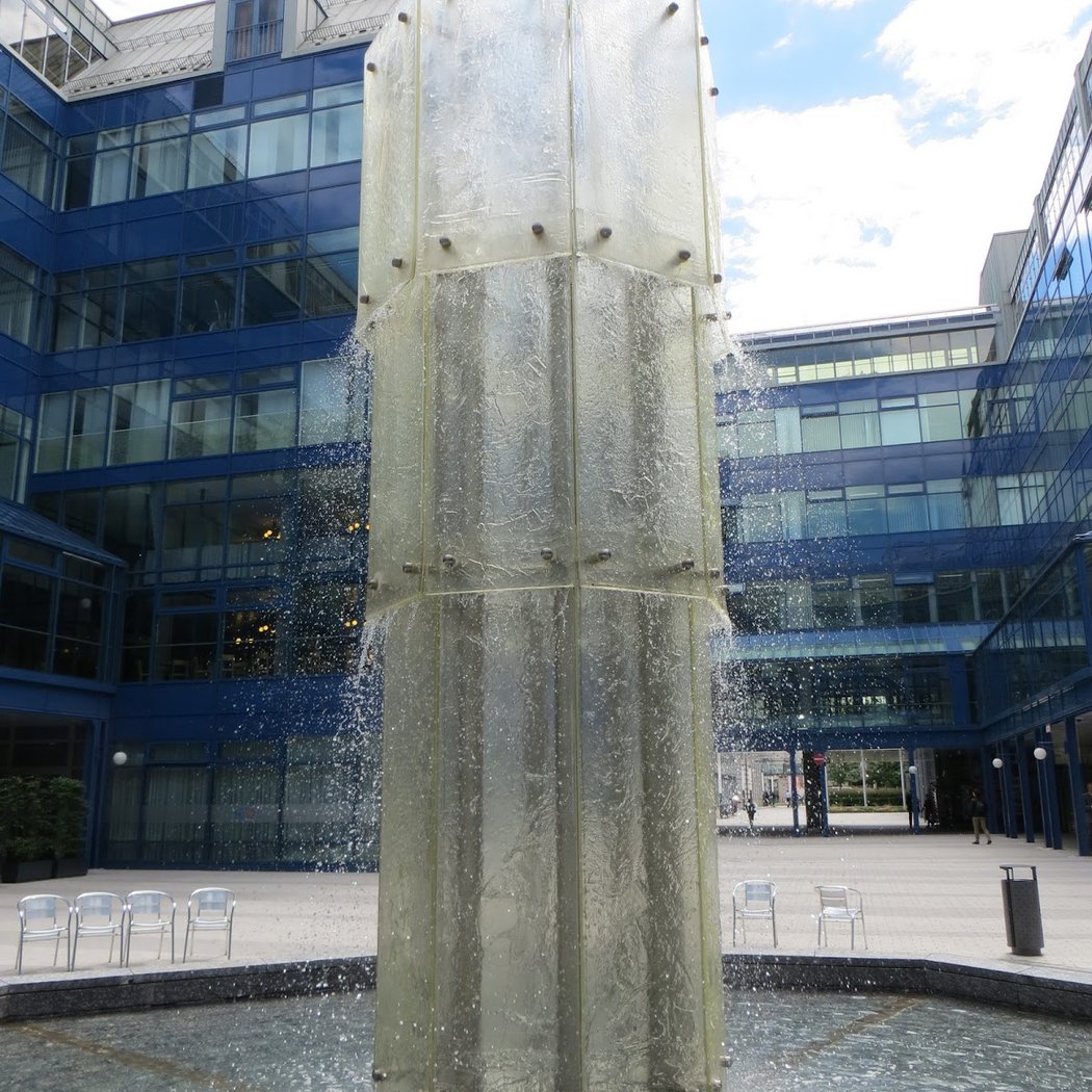 Glasbrunnen 2