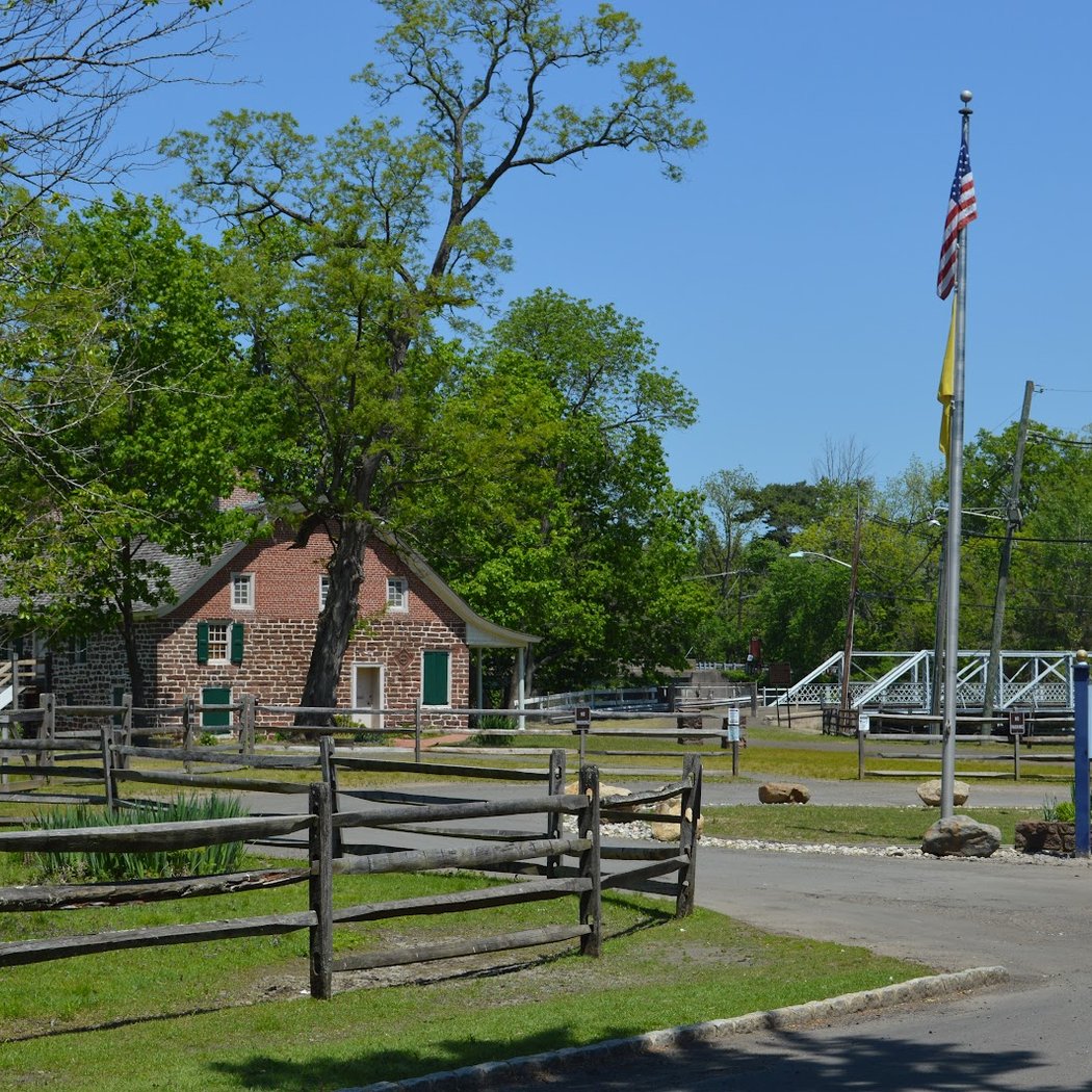 Steuben House at Historic New Bridge Landing 3