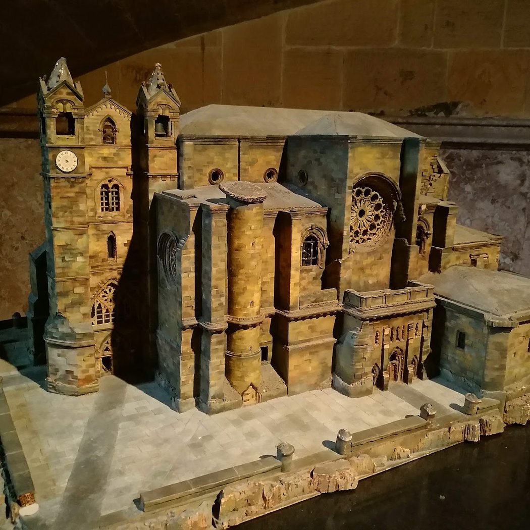 Church San Vicente 3