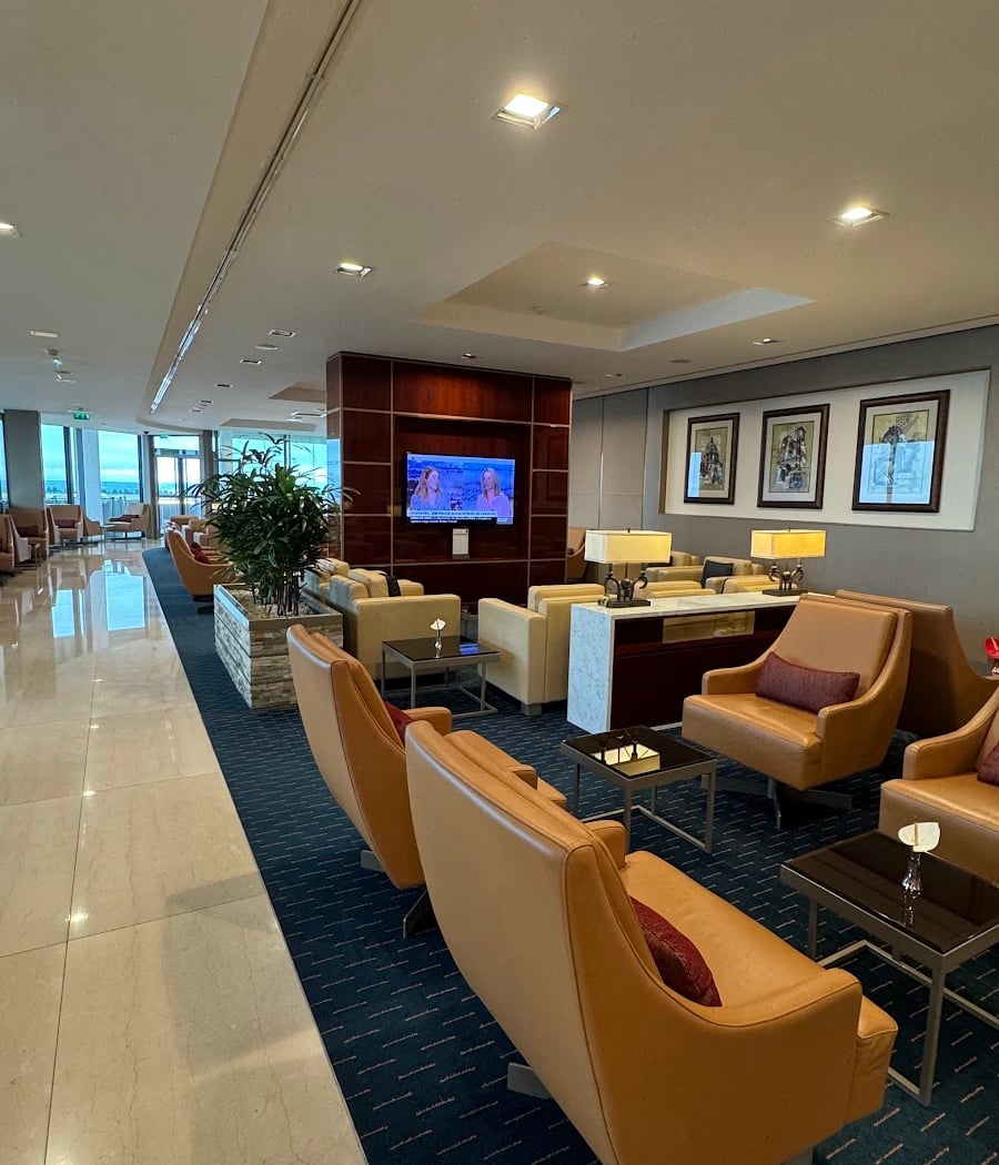 Emirates Lounge 2