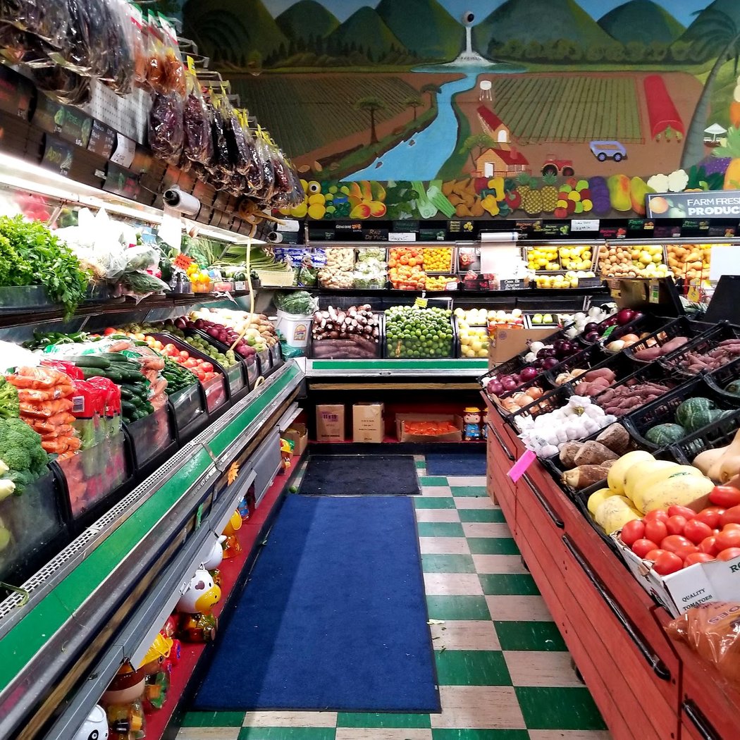 Chaparral Supermarket 1