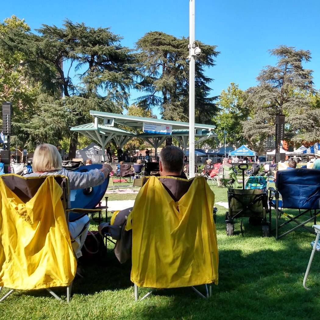 Summer Events at Todos Santos Plaza 1